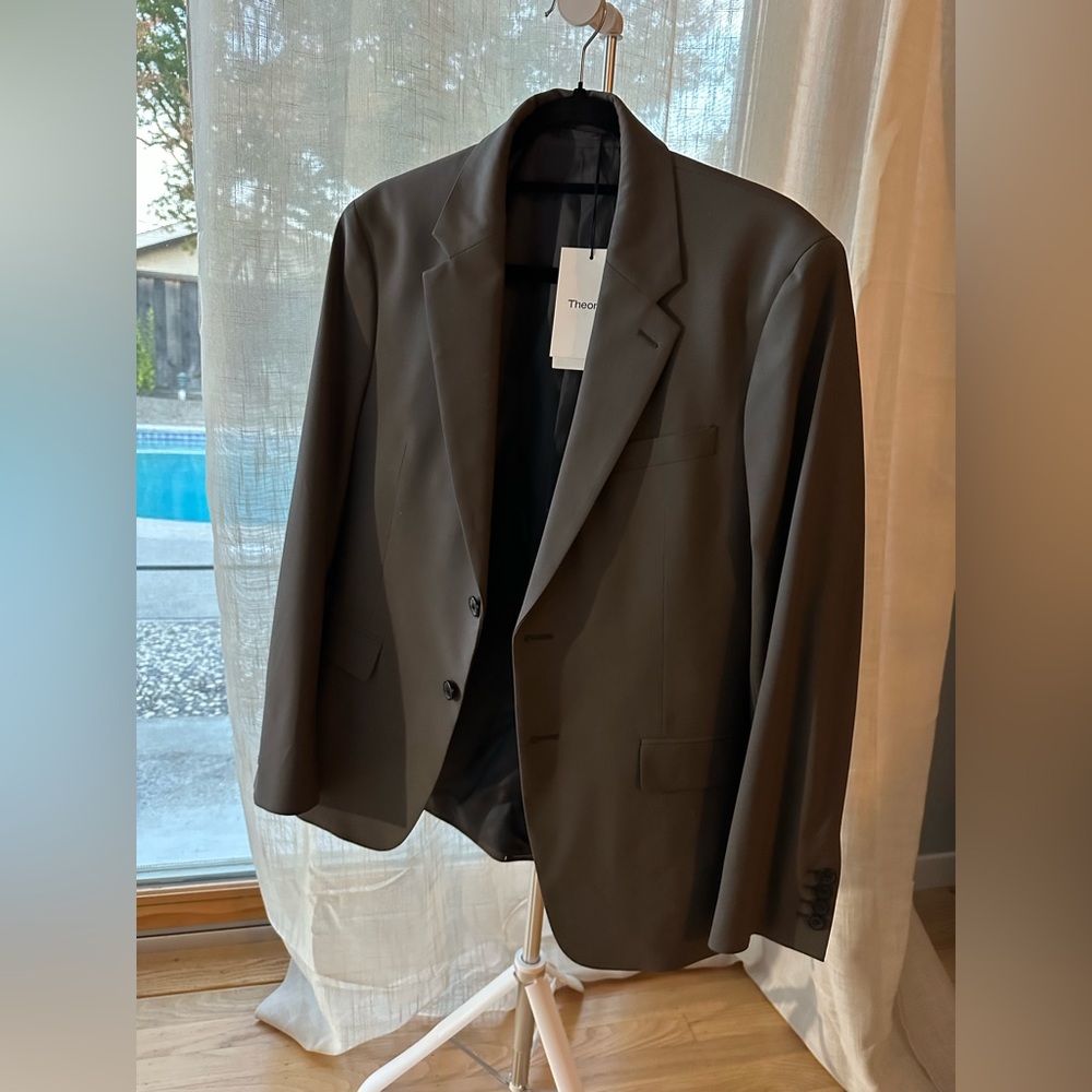 Brand new Theory blazer